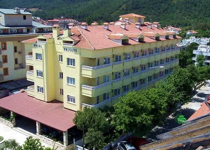 Private 3* Μαρμαρίς